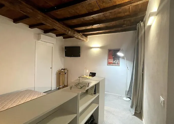 Tiny House *